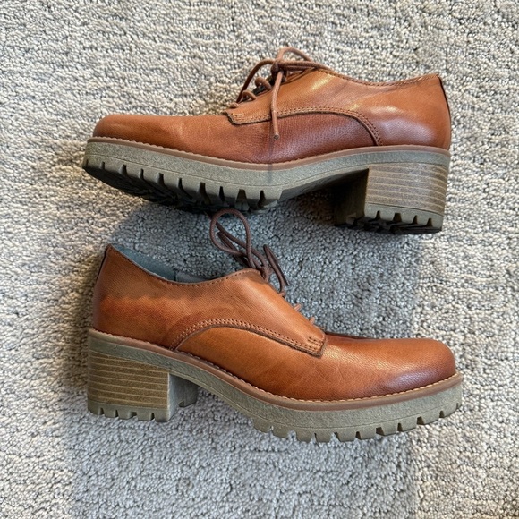 Zapshop Women’s Lace-up Shoes - Picture 6 of 9